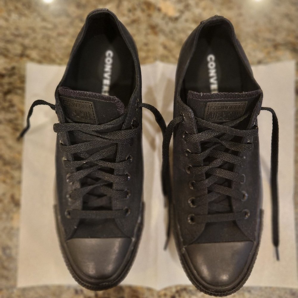 Converse All Star Shoes Unisex Men 11 Women 13 Black on Black